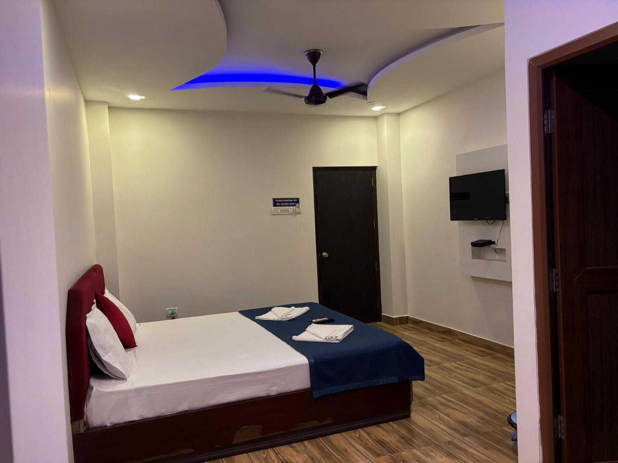 The Tamarind Tree Hotel & Restaurant Shadipur Экстерьер фото